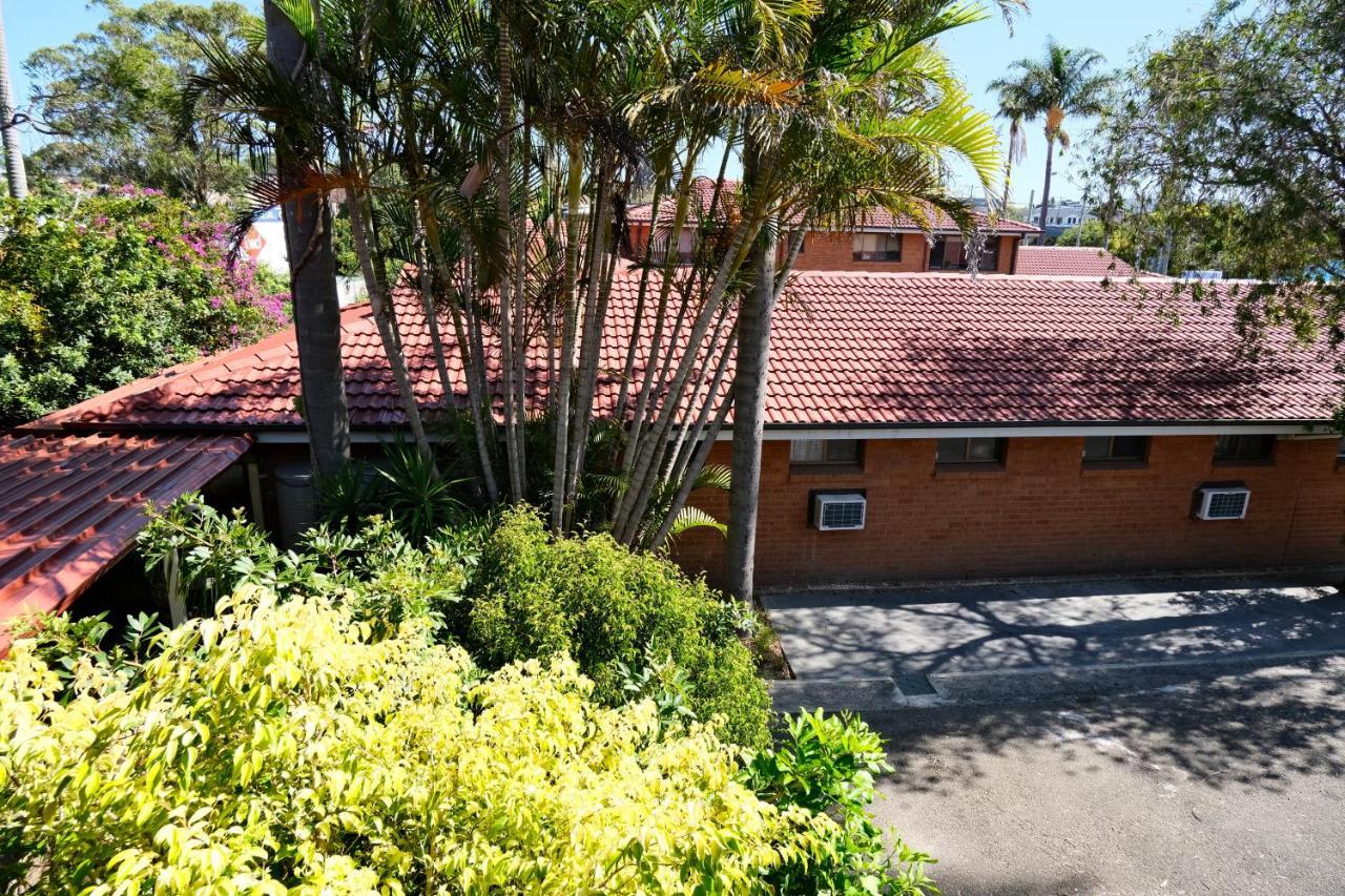 Sapphire Palms Motel Entrance Buitenkant foto