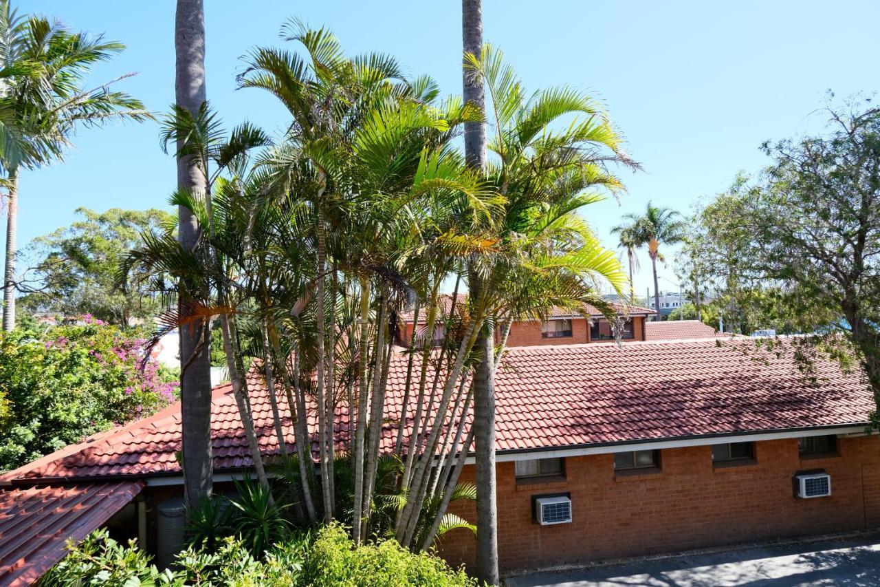 Sapphire Palms Motel Entrance Buitenkant foto